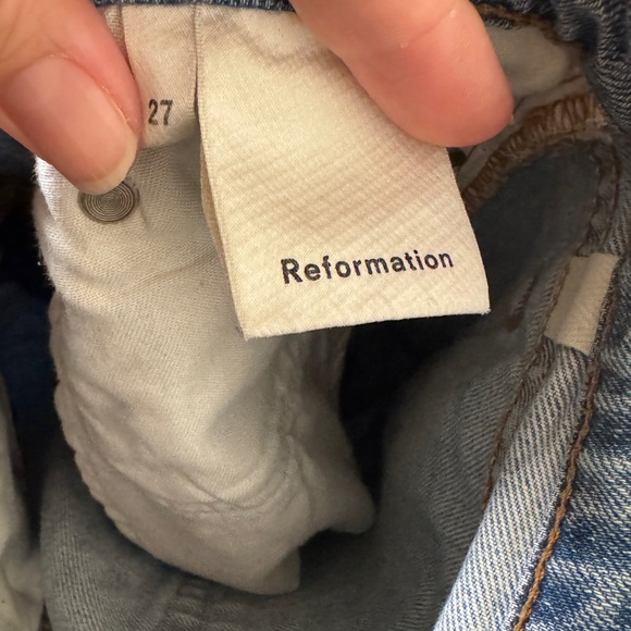 Reformation Julia High Cigarette Jeans Light Blue Distressed. - Picture 4 of 5